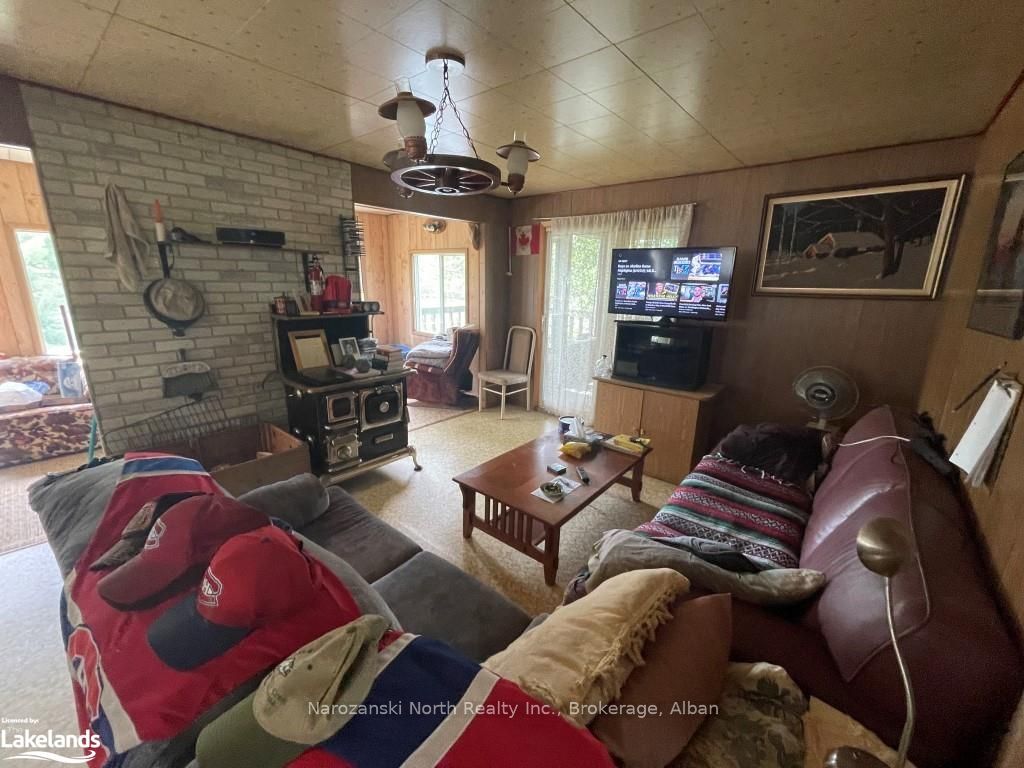 50-d Island Road Property Photo 8