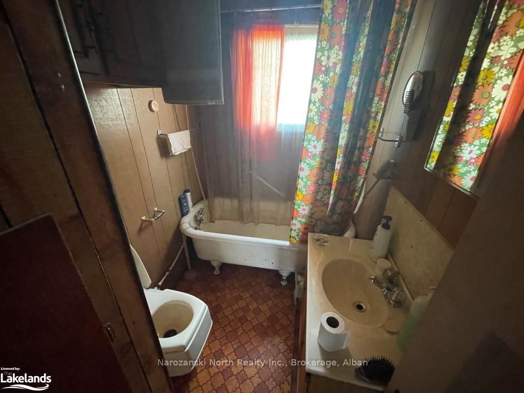 50-d Island Road Property Photo 13