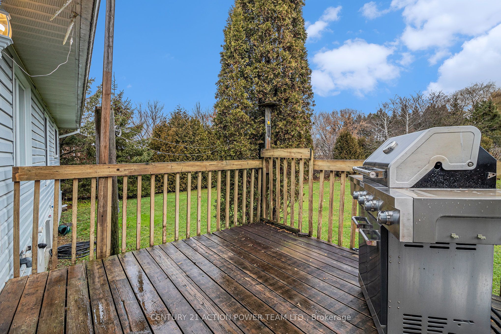 2437 Pilon Road Property Photo 28