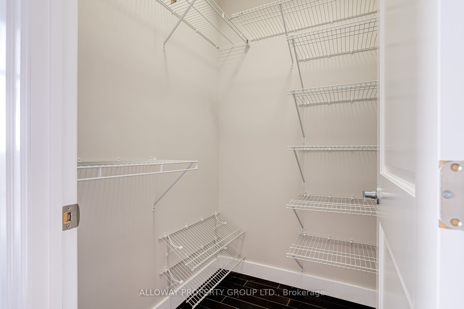 #507 - 42 Bridgeport Road Property Photo 19