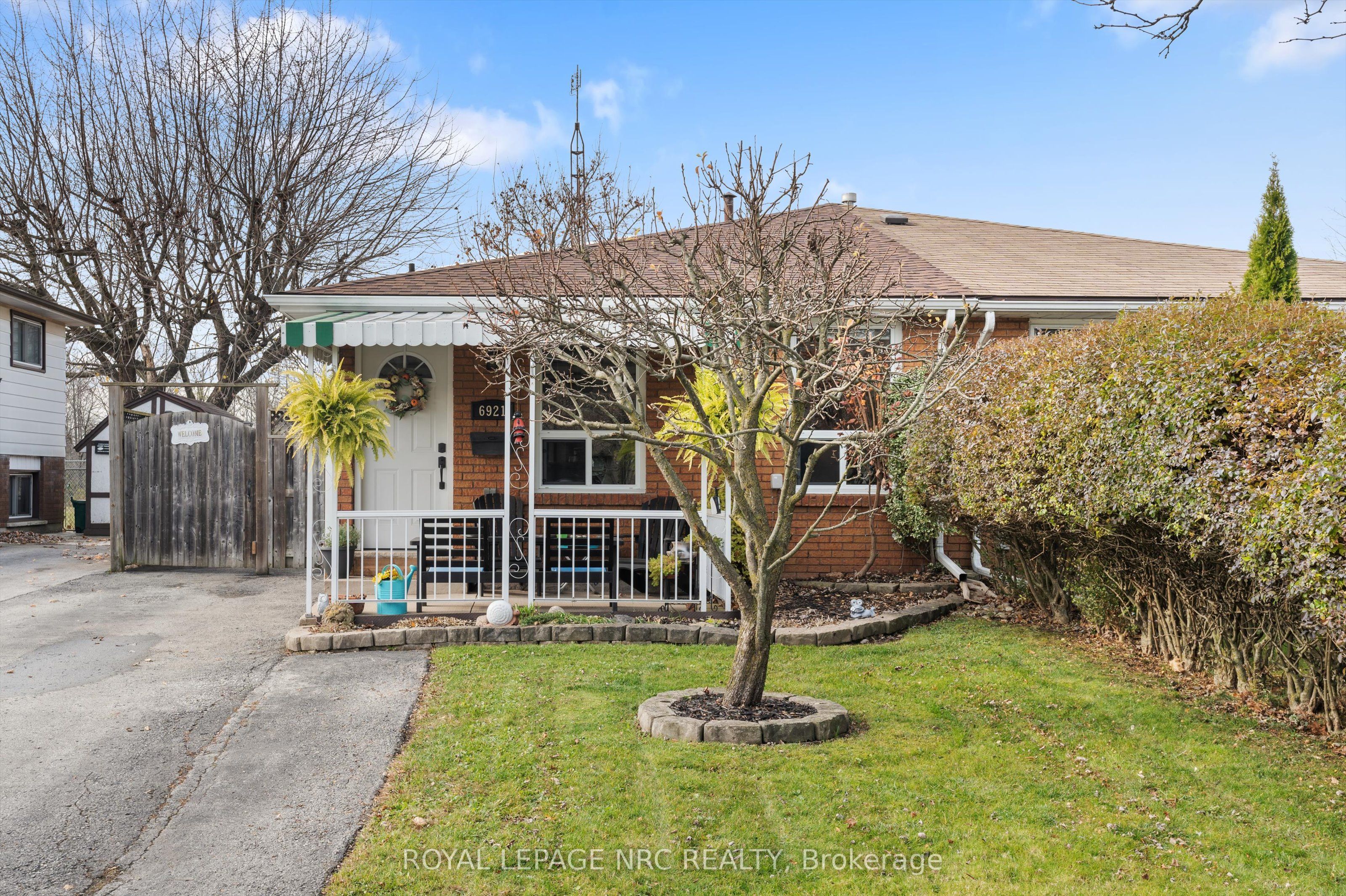 6921 Waters Avenue Property Photo 2