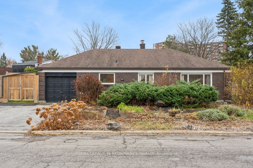 1932 Marquis Avenue Property Photo 2