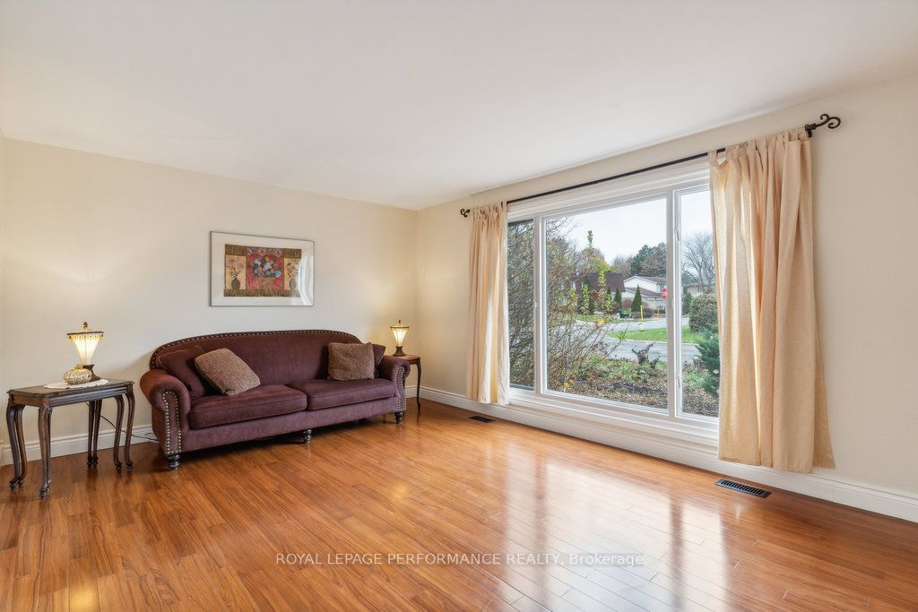 1932 Marquis Avenue Property Photo 6
