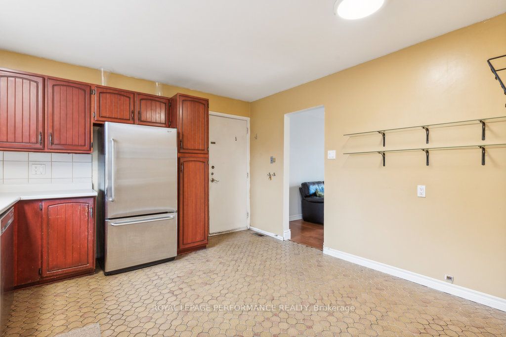 1932 Marquis Avenue Property Photo 10