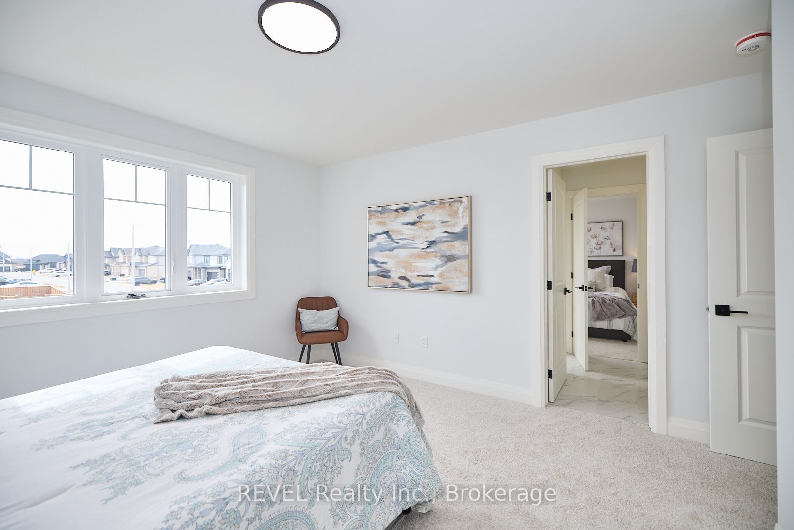 7363 Sherrilee Crescent Property Photo 24
