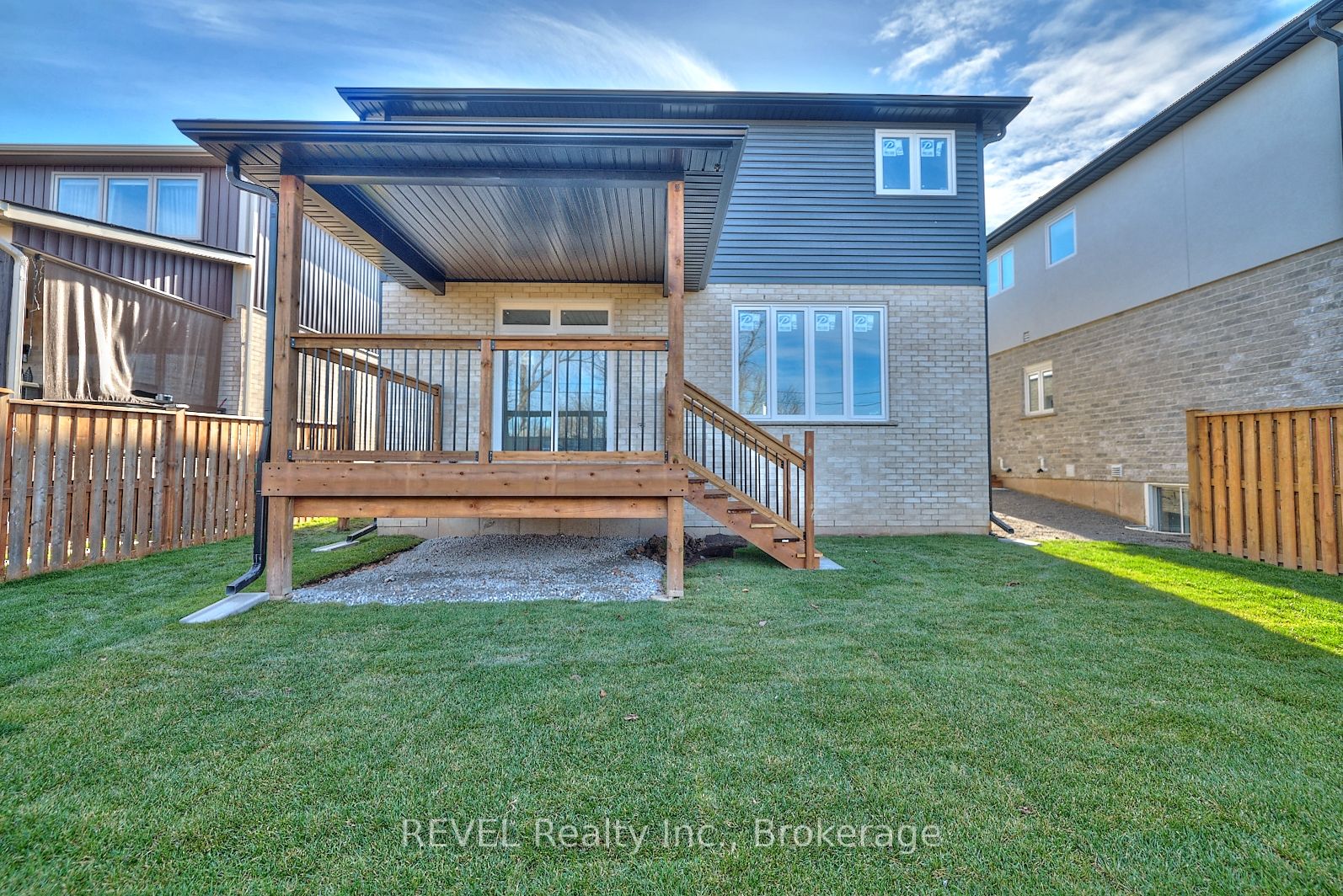7363 Sherrilee Crescent Property Photo 37