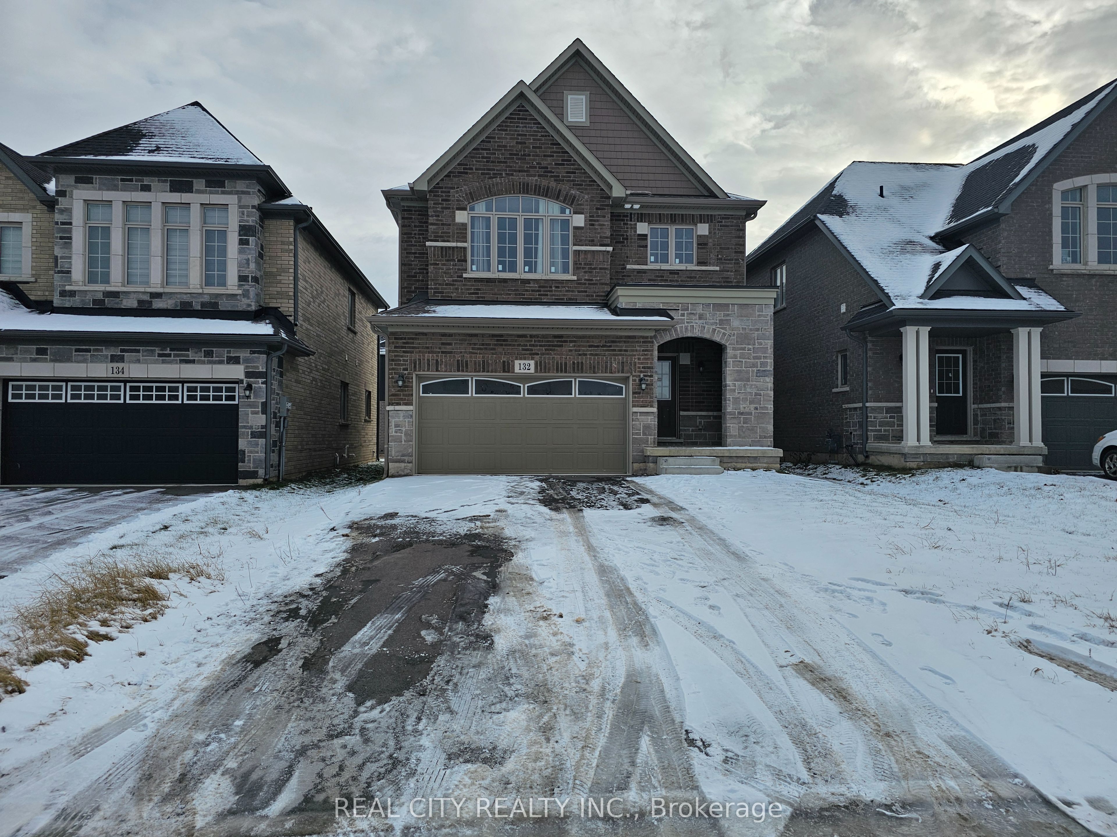 132 Sunset Way Property Photo 1