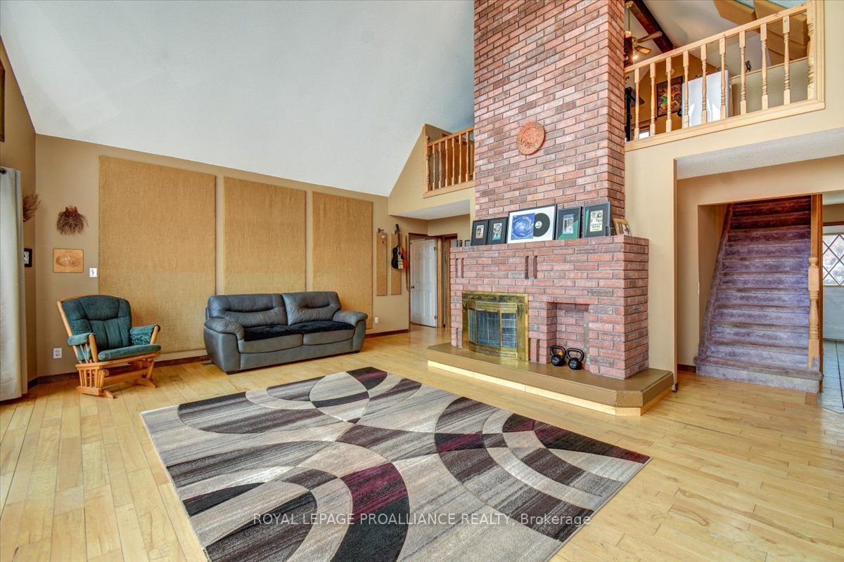 884 Centre Line Road Property Photo 8