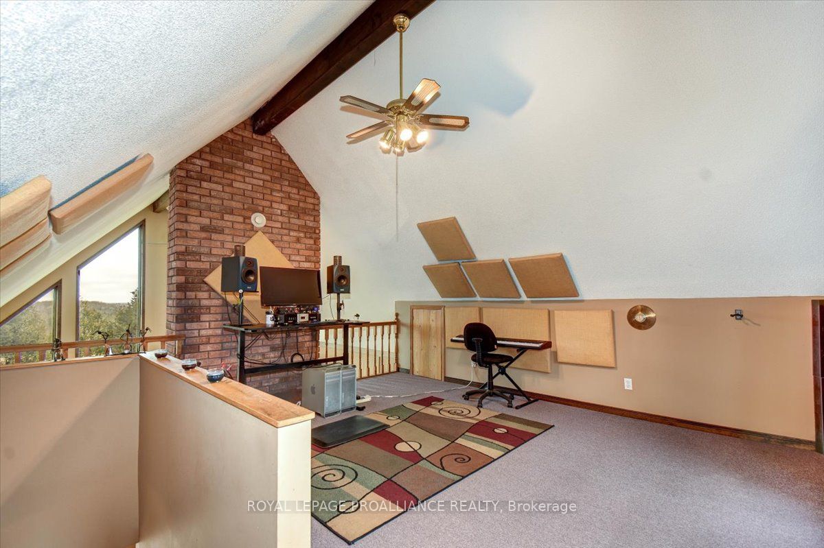 884 Centre Line Road Property Photo 10