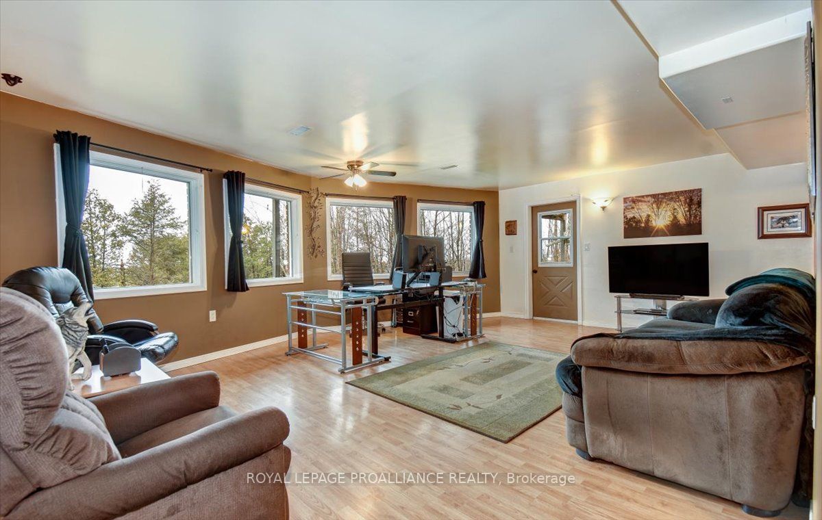 884 Centre Line Road Property Photo 16