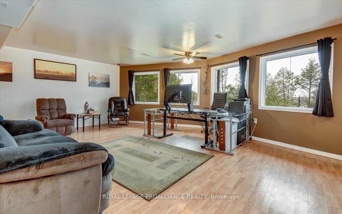 884 Centre Line Road Property Photo 18