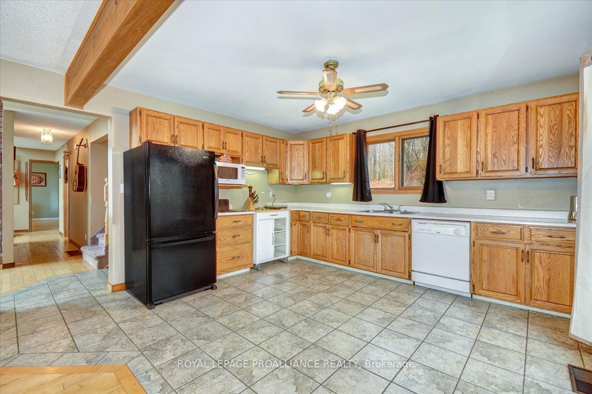 884 Centre Line Road Property Photo 26