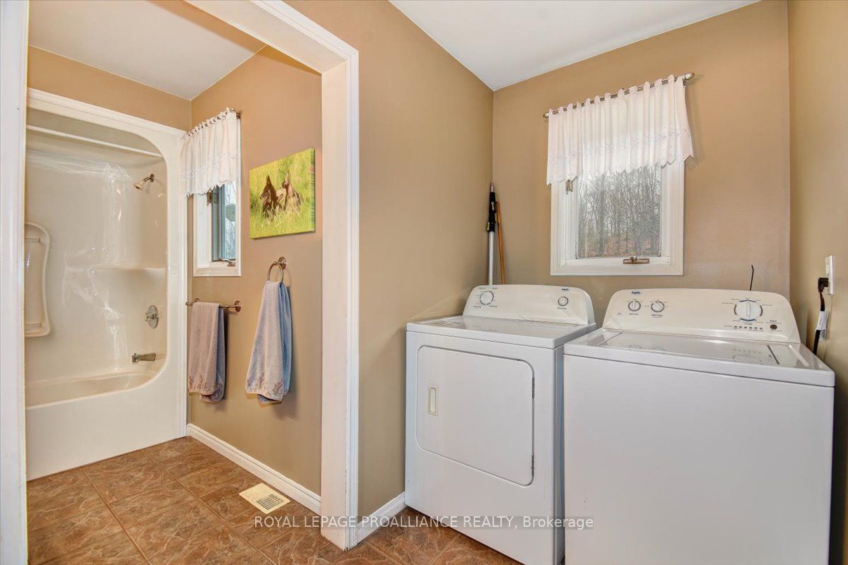 884 Centre Line Road Property Photo 31