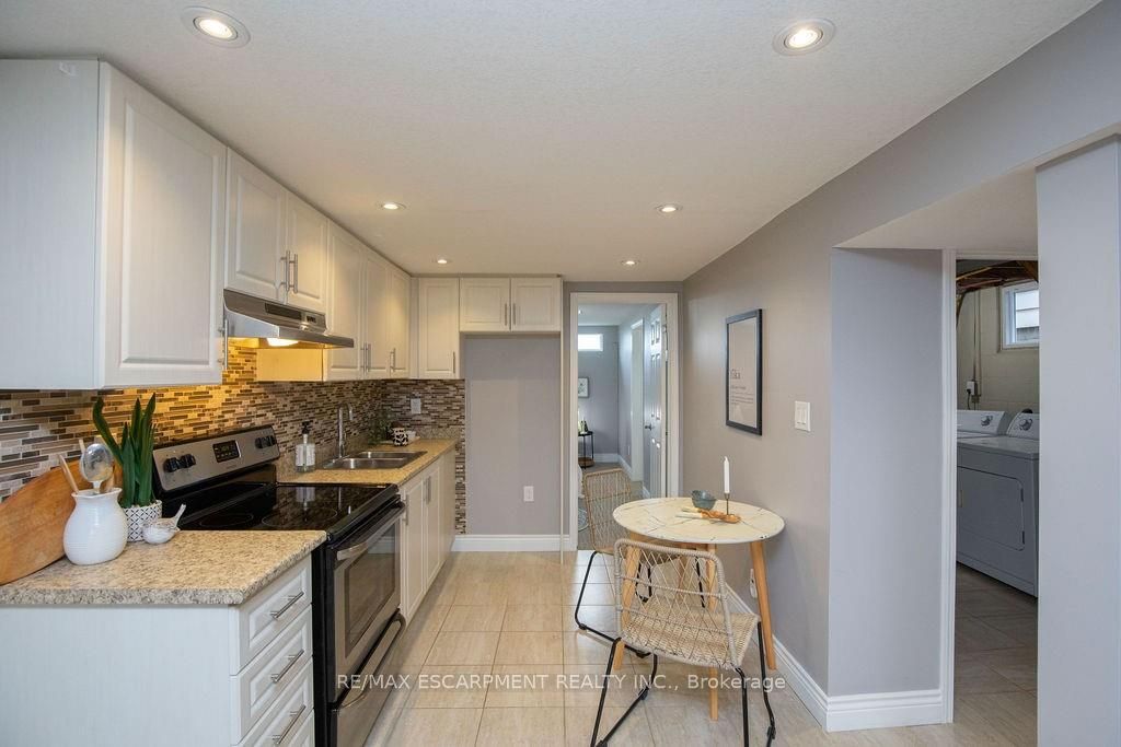 #lower - 551 Barnaby Street Property Photo 26
