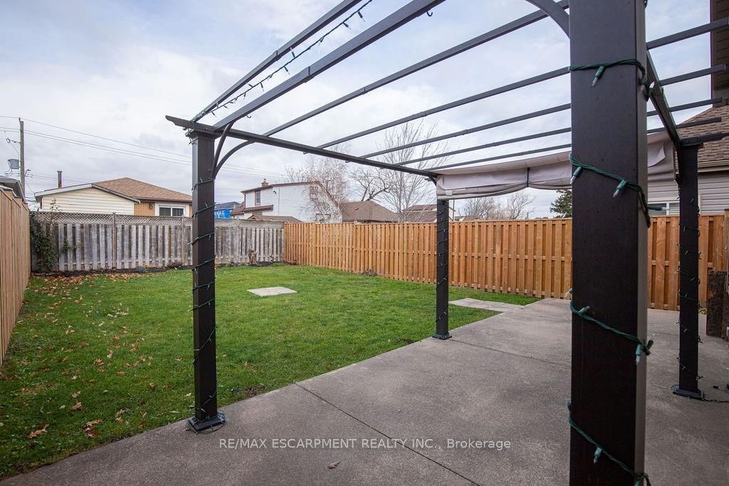 #lower - 551 Barnaby Street Property Photo 36