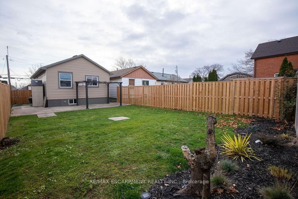 #lower - 551 Barnaby Street Property Photo 38