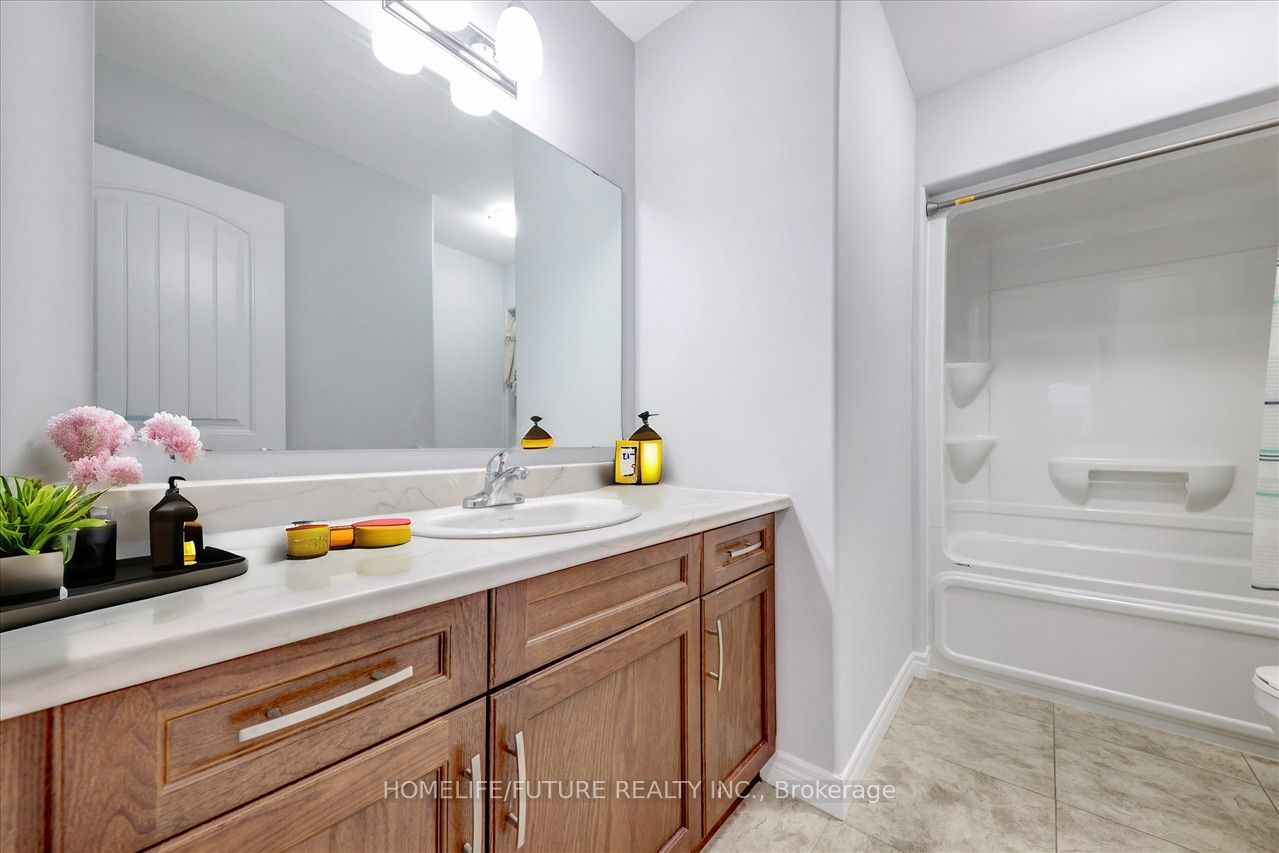 308 Mullighan Gardens Property Photo 15