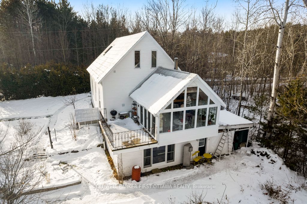 3886 Stonecrest Road Property Photo 2