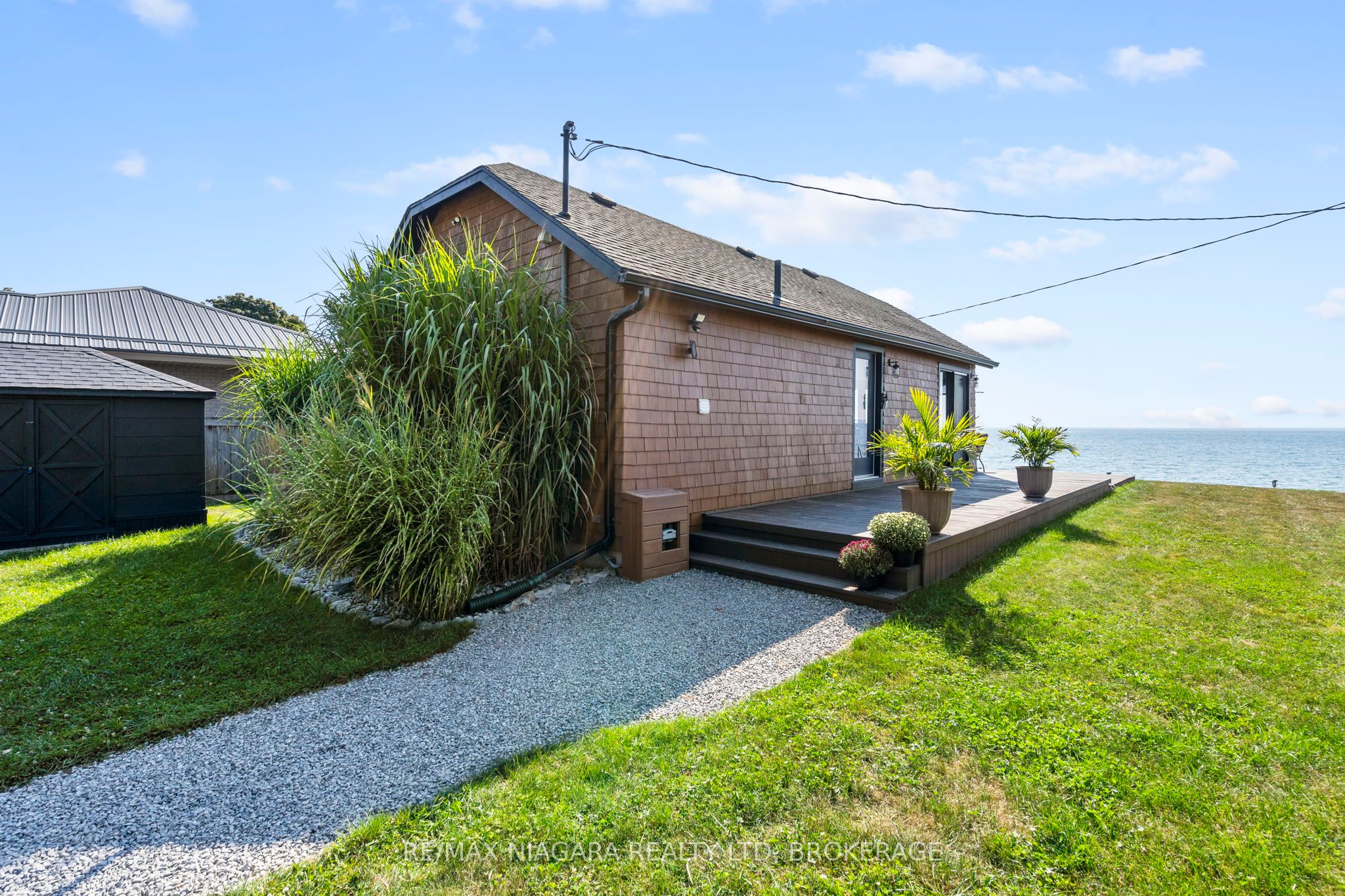 10959 Lakeshore Road Property Photo 4