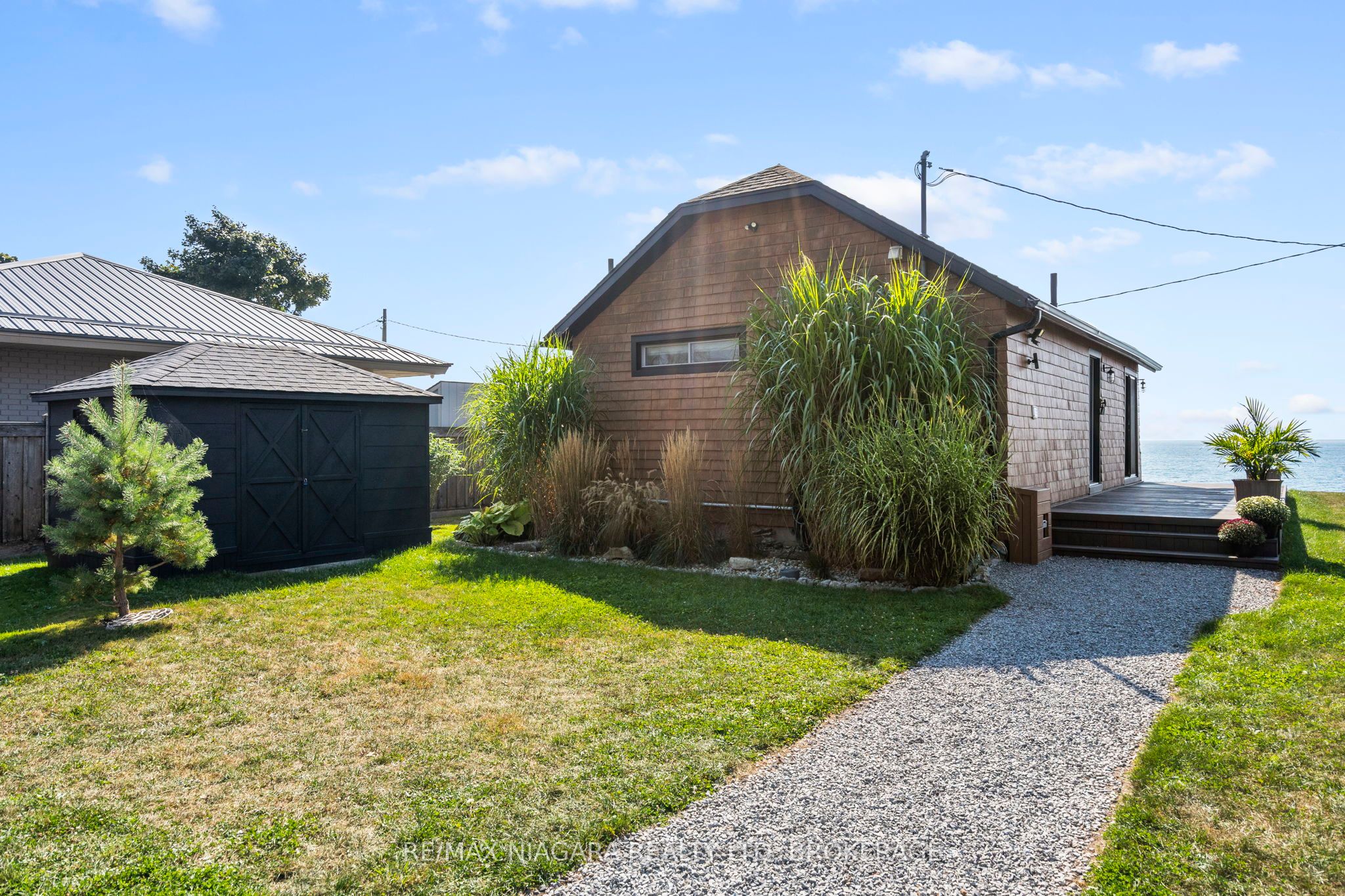 10959 Lakeshore Road Property Photo 7