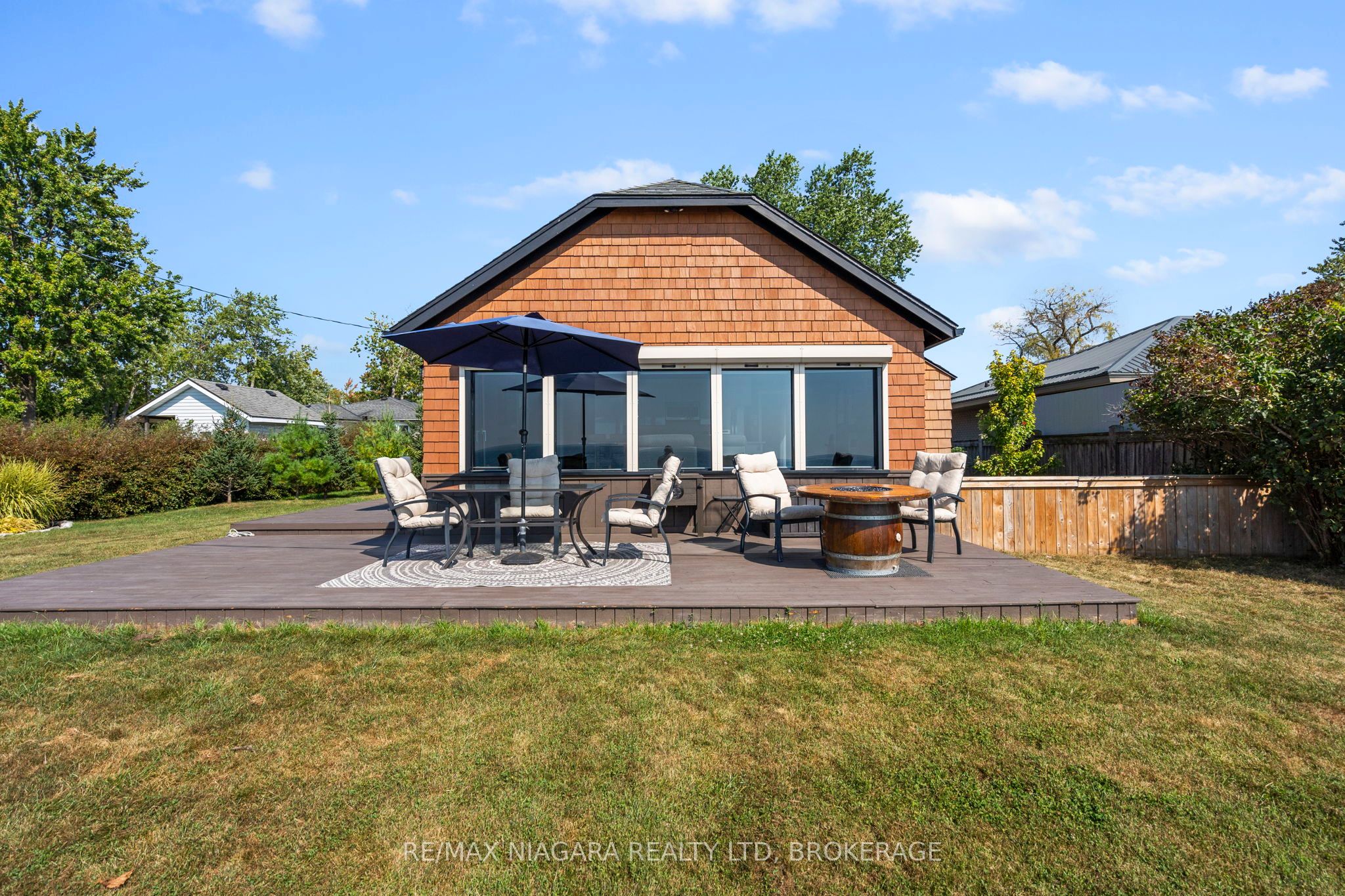 10959 Lakeshore Road Property Photo 12