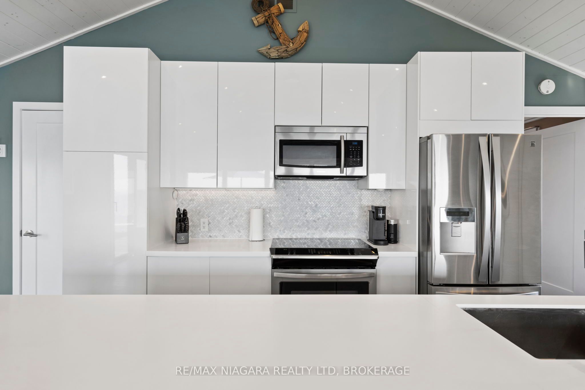 10959 Lakeshore Road Property Photo 21