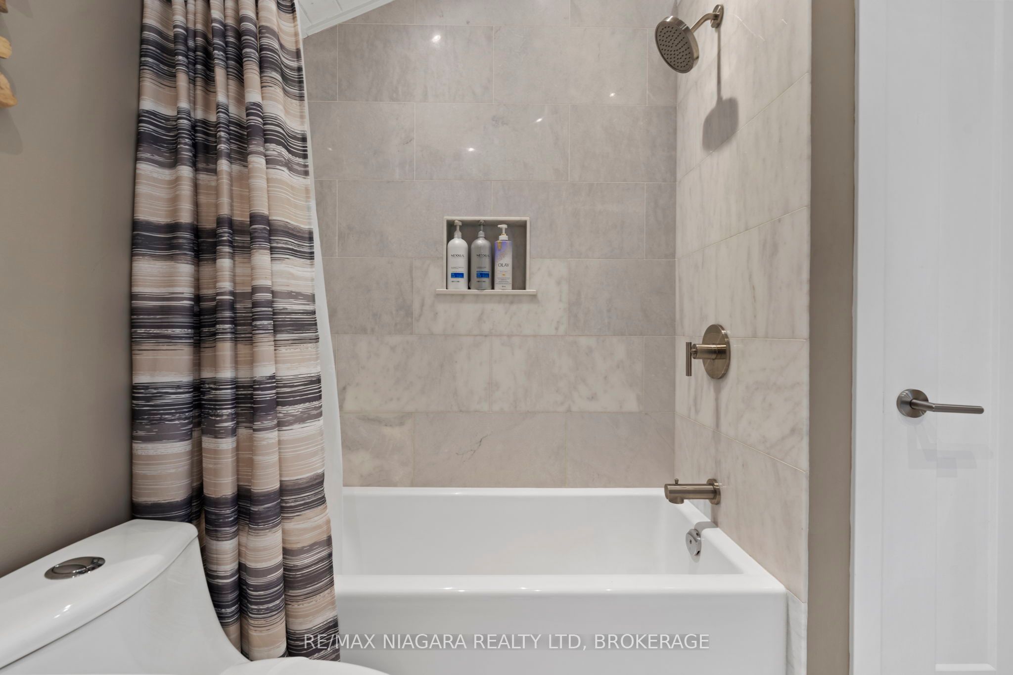 10959 Lakeshore Road Property Photo 34