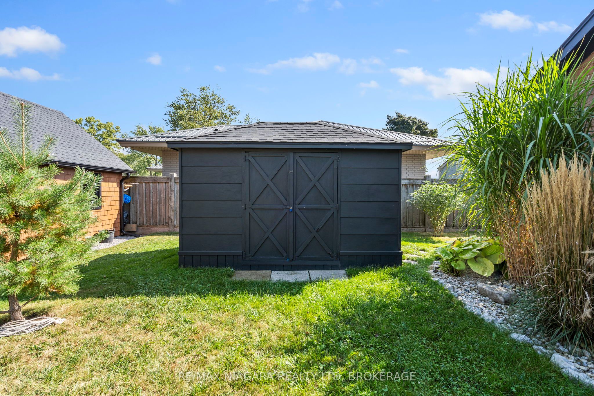 10959 Lakeshore Road Property Photo 37