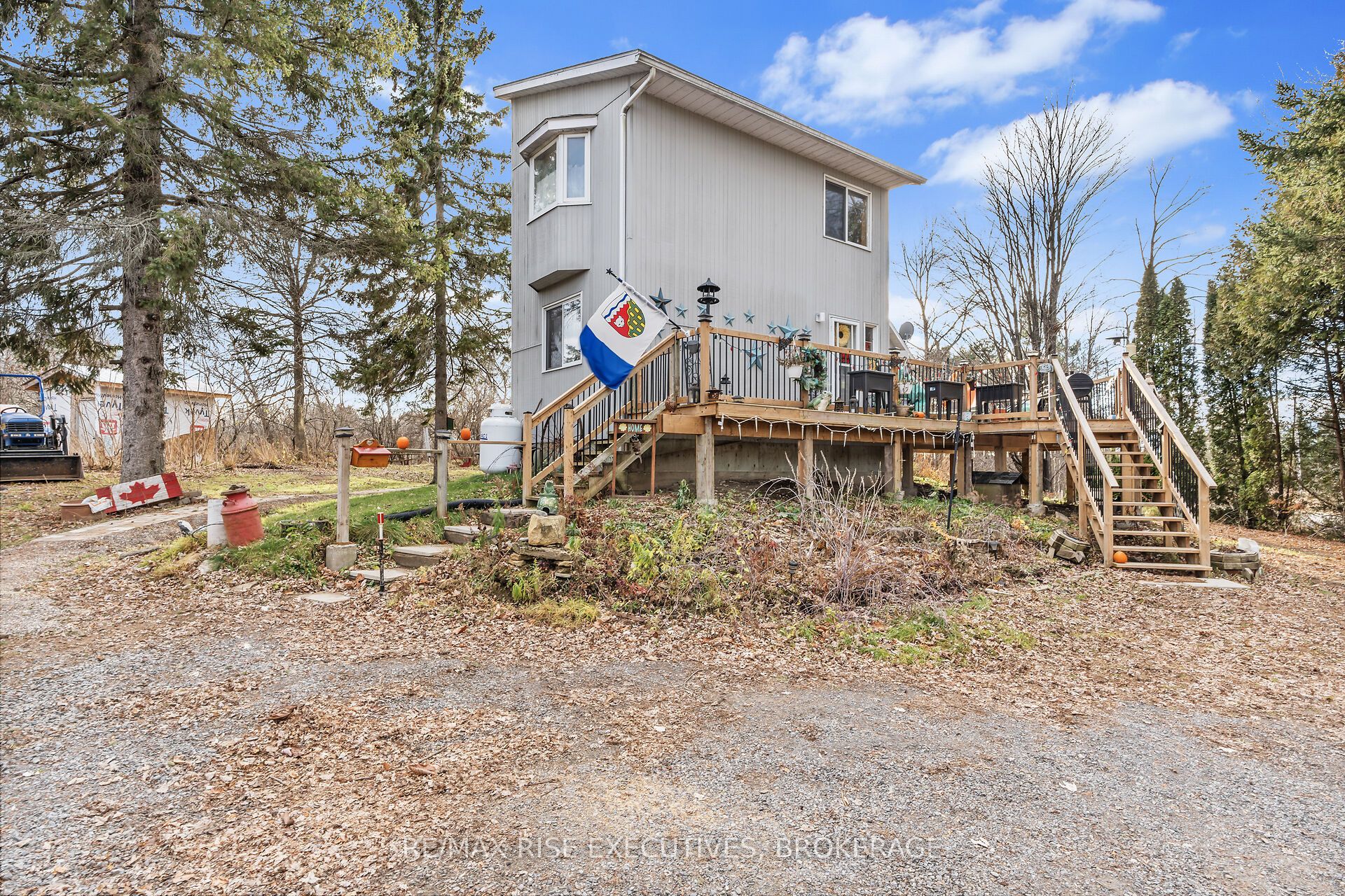 2800 Highway 15 Property Photo 2