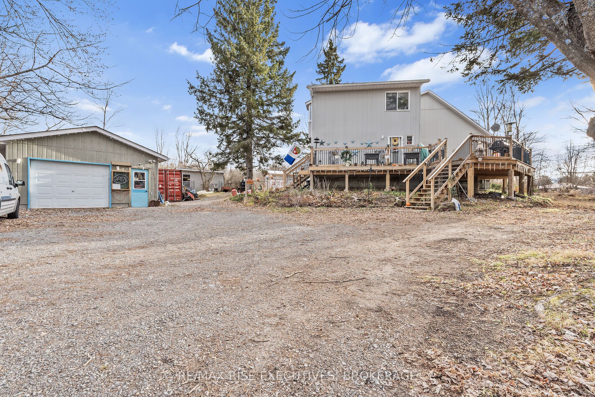2800 Highway 15 Property Photo 3