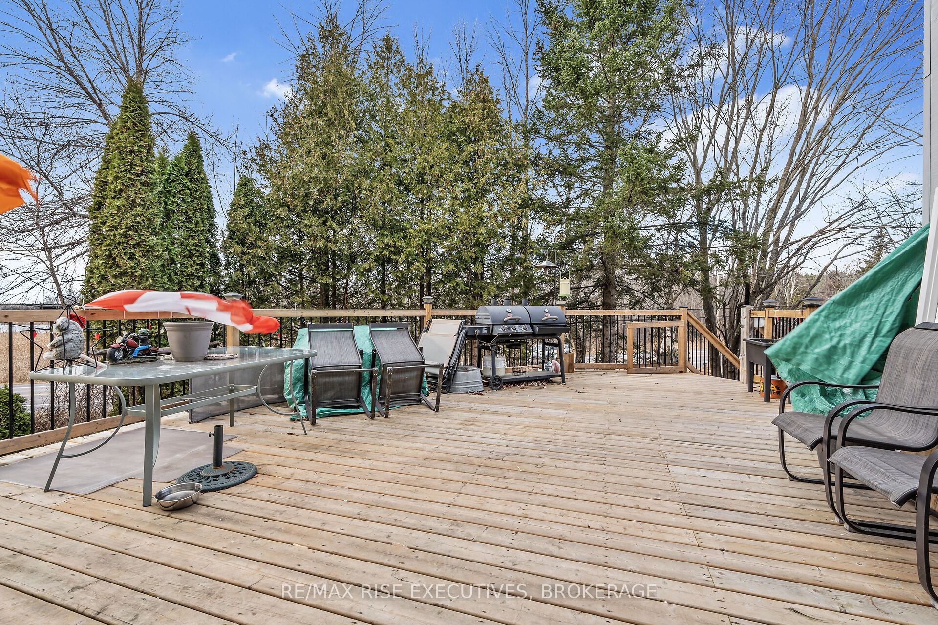 2800 Highway 15 Property Photo 4