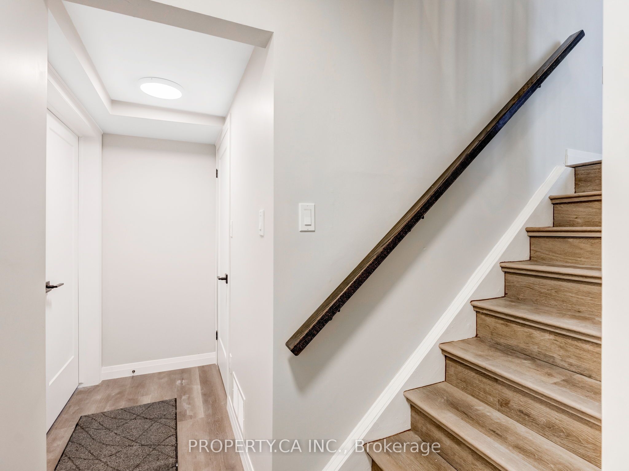 52 Fieldgate Dr Property Photo 20