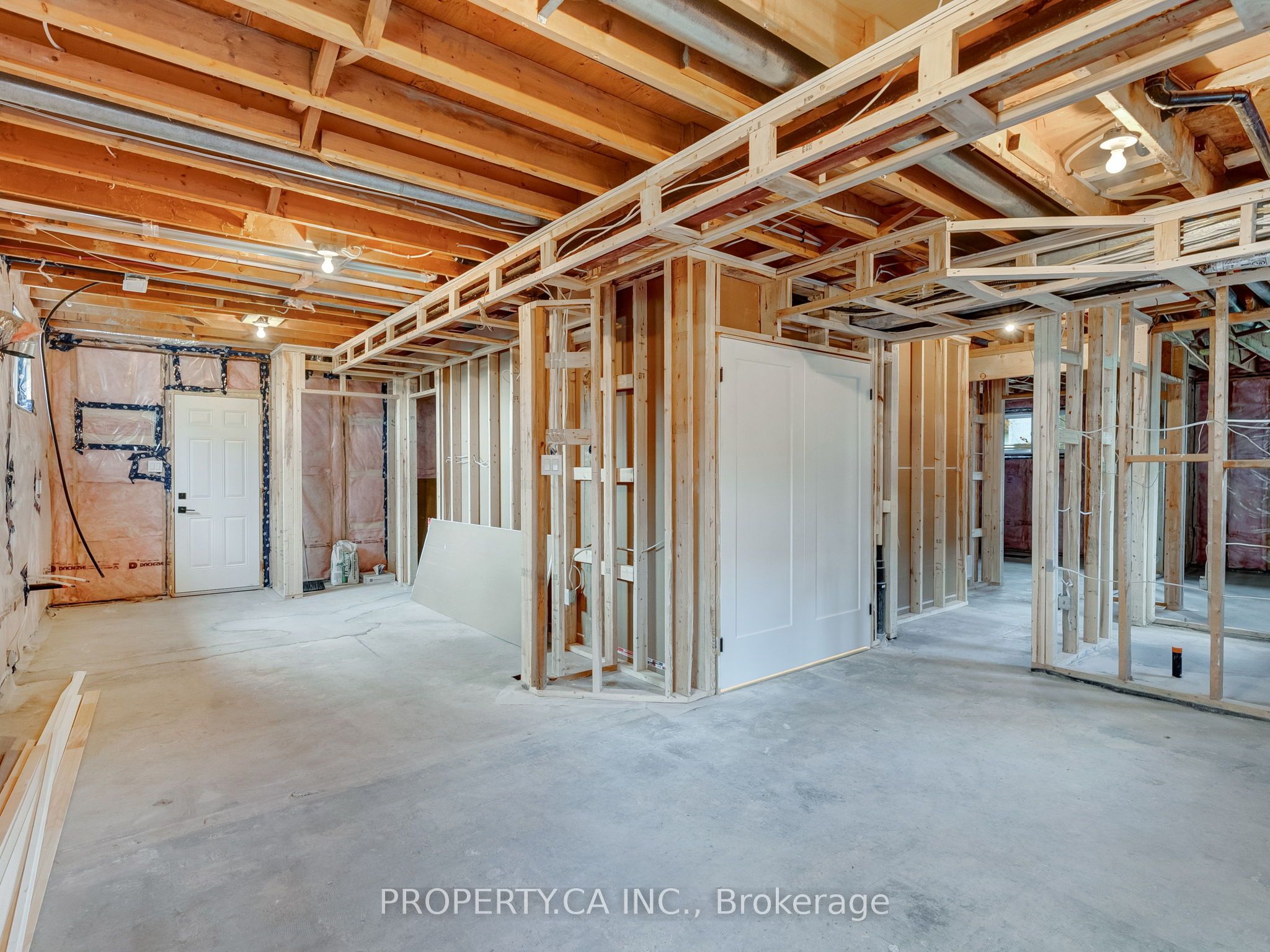 52 Fieldgate Dr Property Photo 22