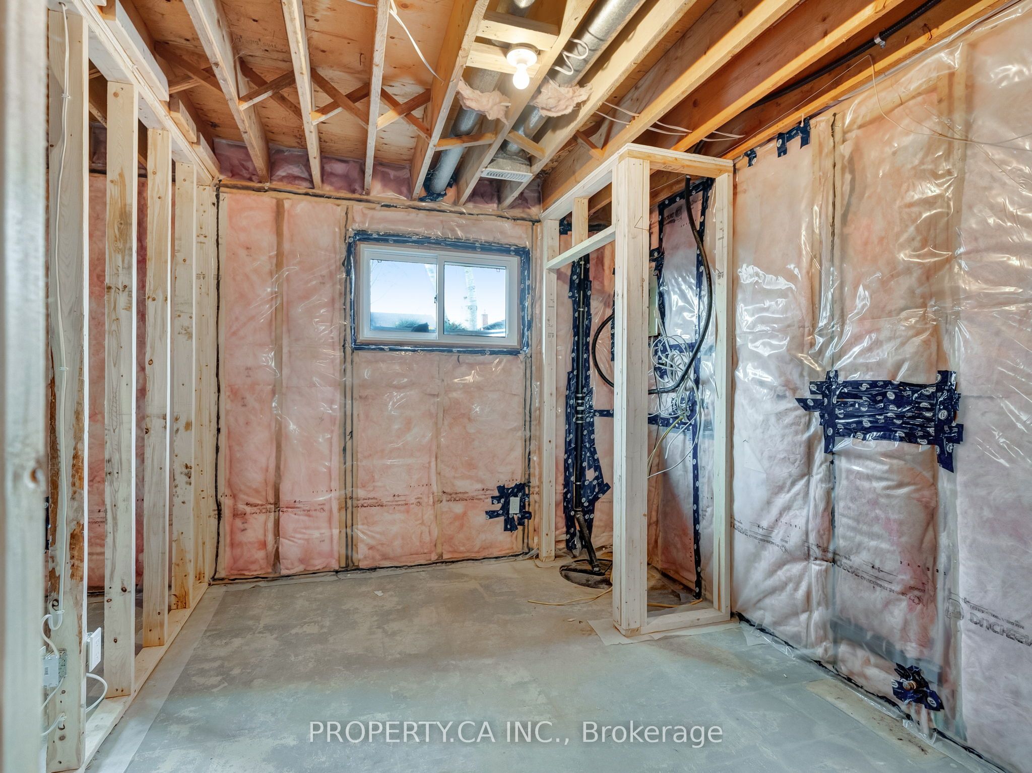 52 Fieldgate Dr Property Photo 24