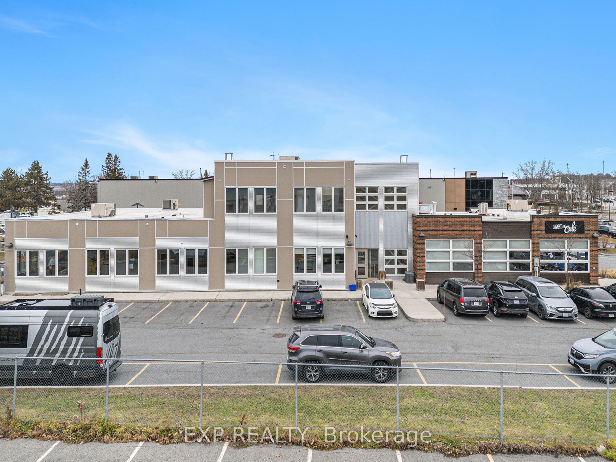 511 Lacolle Way Property Photo