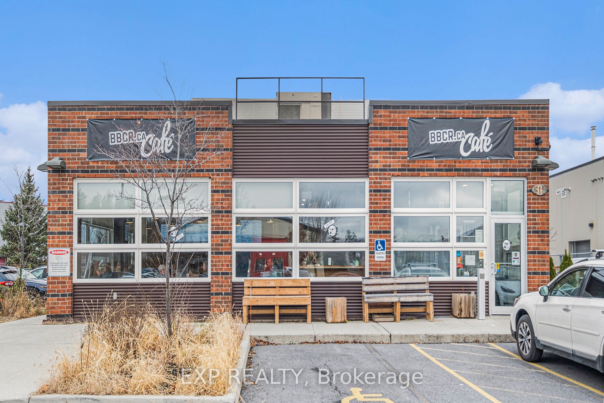 511 Lacolle Way Property Photo 2