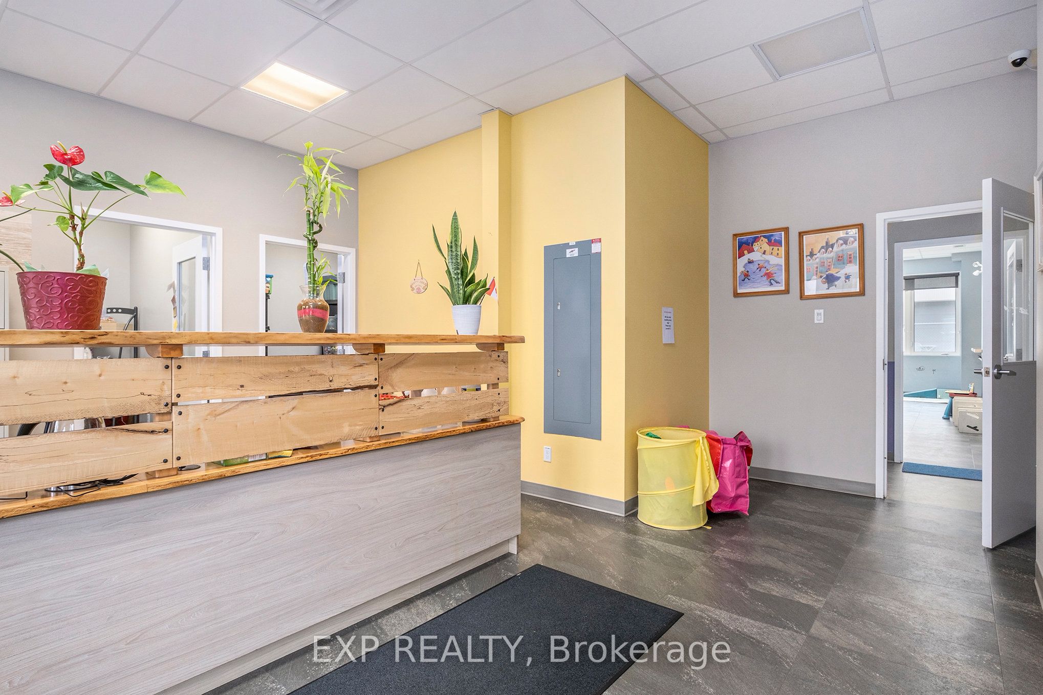 511 Lacolle Way Property Photo 9