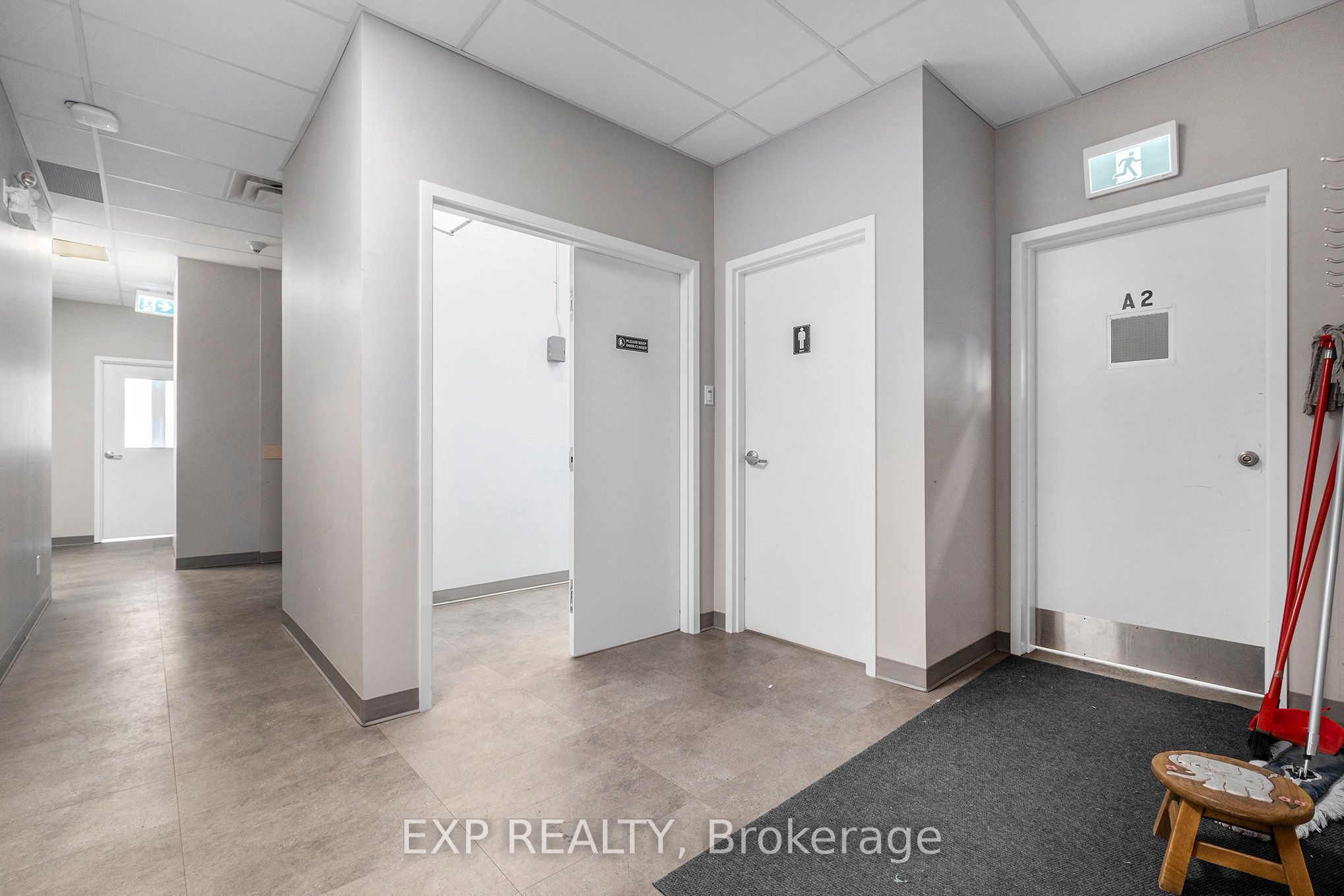 511 Lacolle Way Property Photo 28