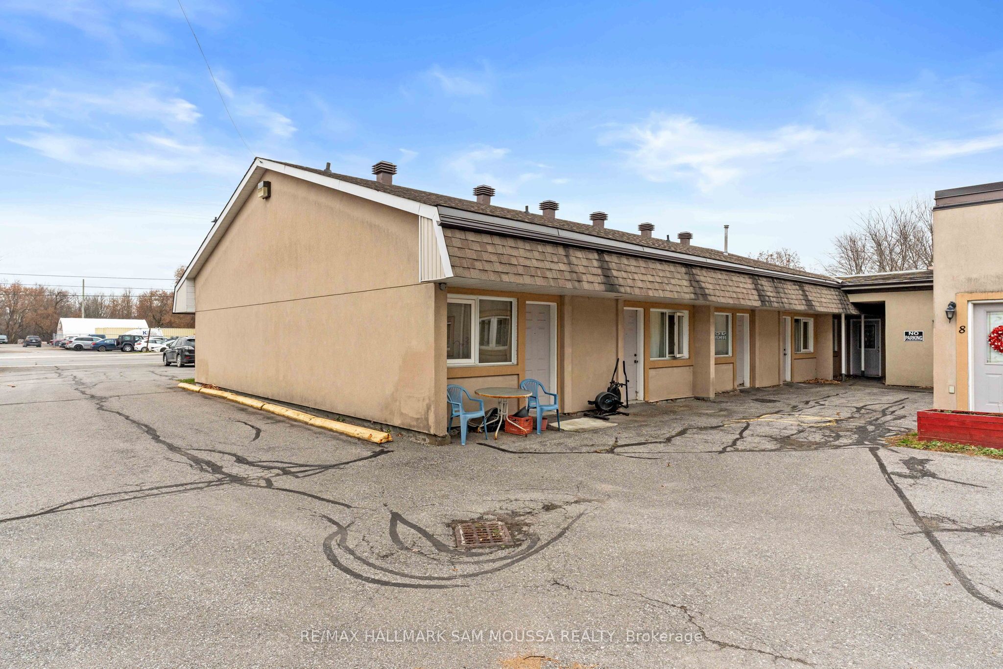 5931 Perth Street Property Photo 8