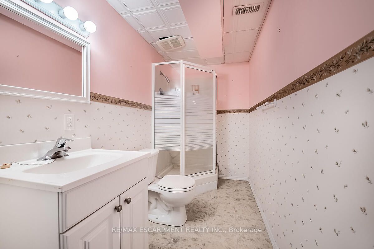 #8 - 81 Valridge Drive Property Photo 8