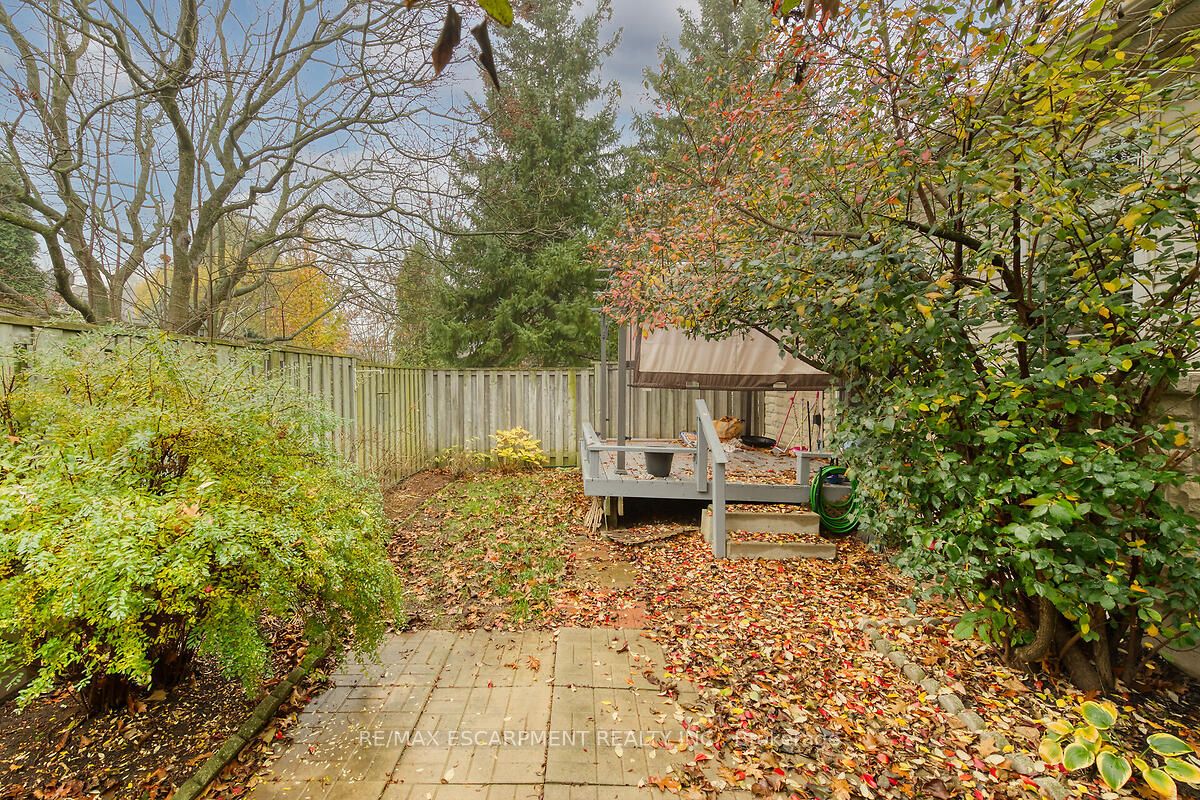 #8 - 81 Valridge Drive Property Photo 14