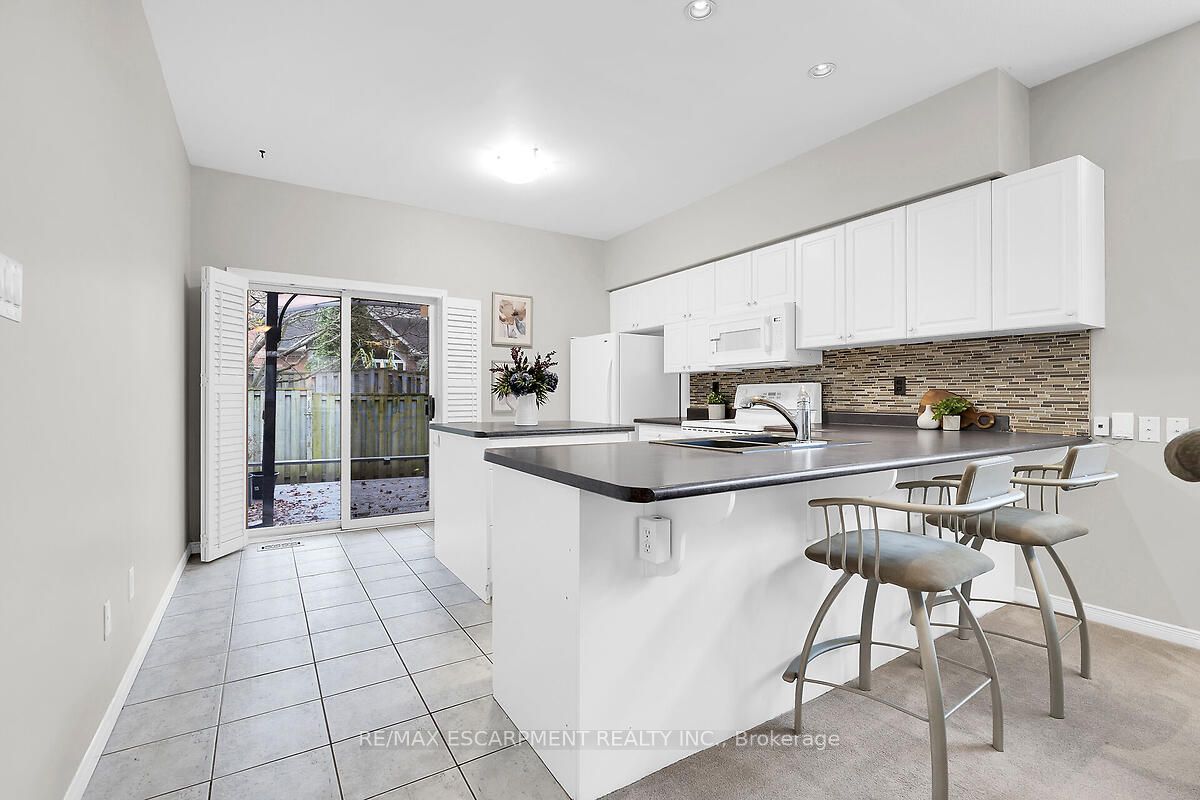 #8 - 81 Valridge Drive Property Photo 17