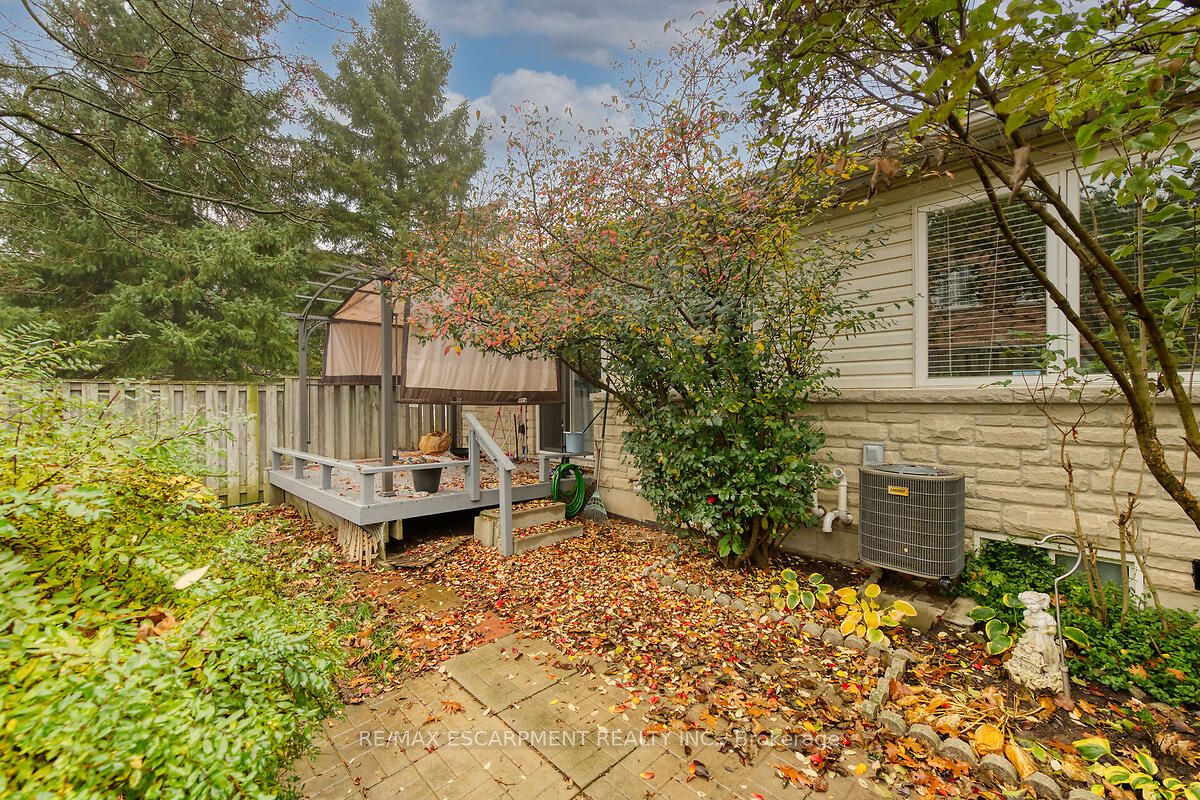 #8 - 81 Valridge Drive Property Photo 27