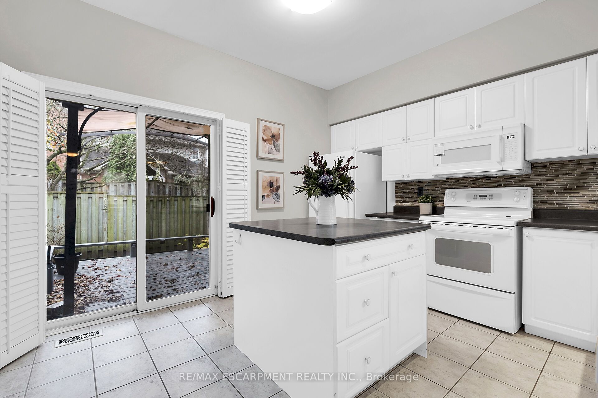 #8 - 81 Valridge Drive Property Photo 47