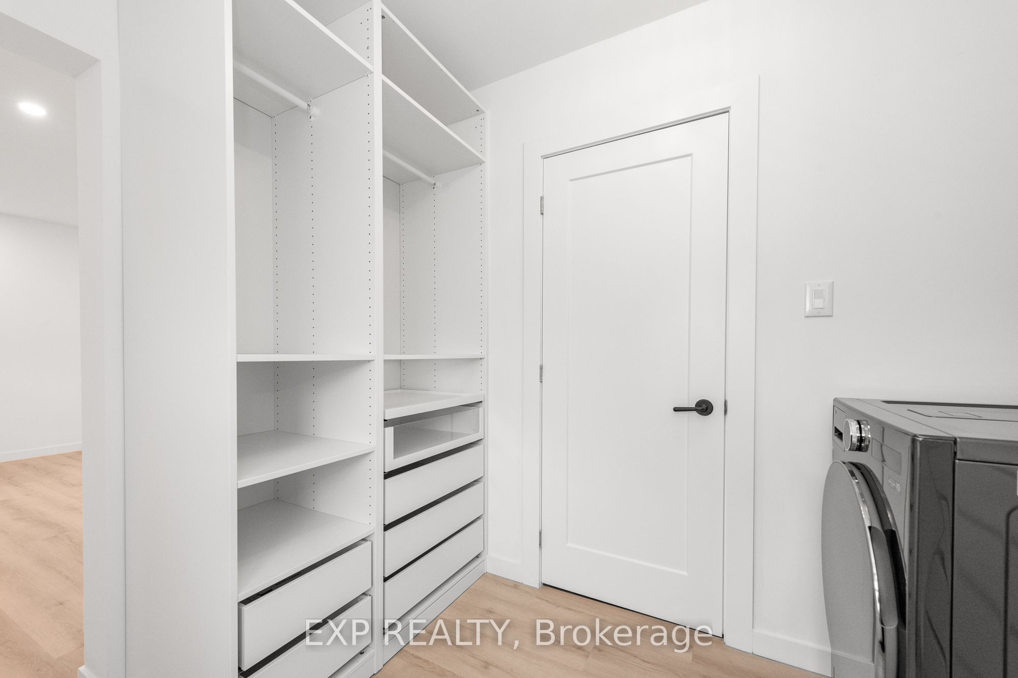 17 Victoria Street Property Photo 9