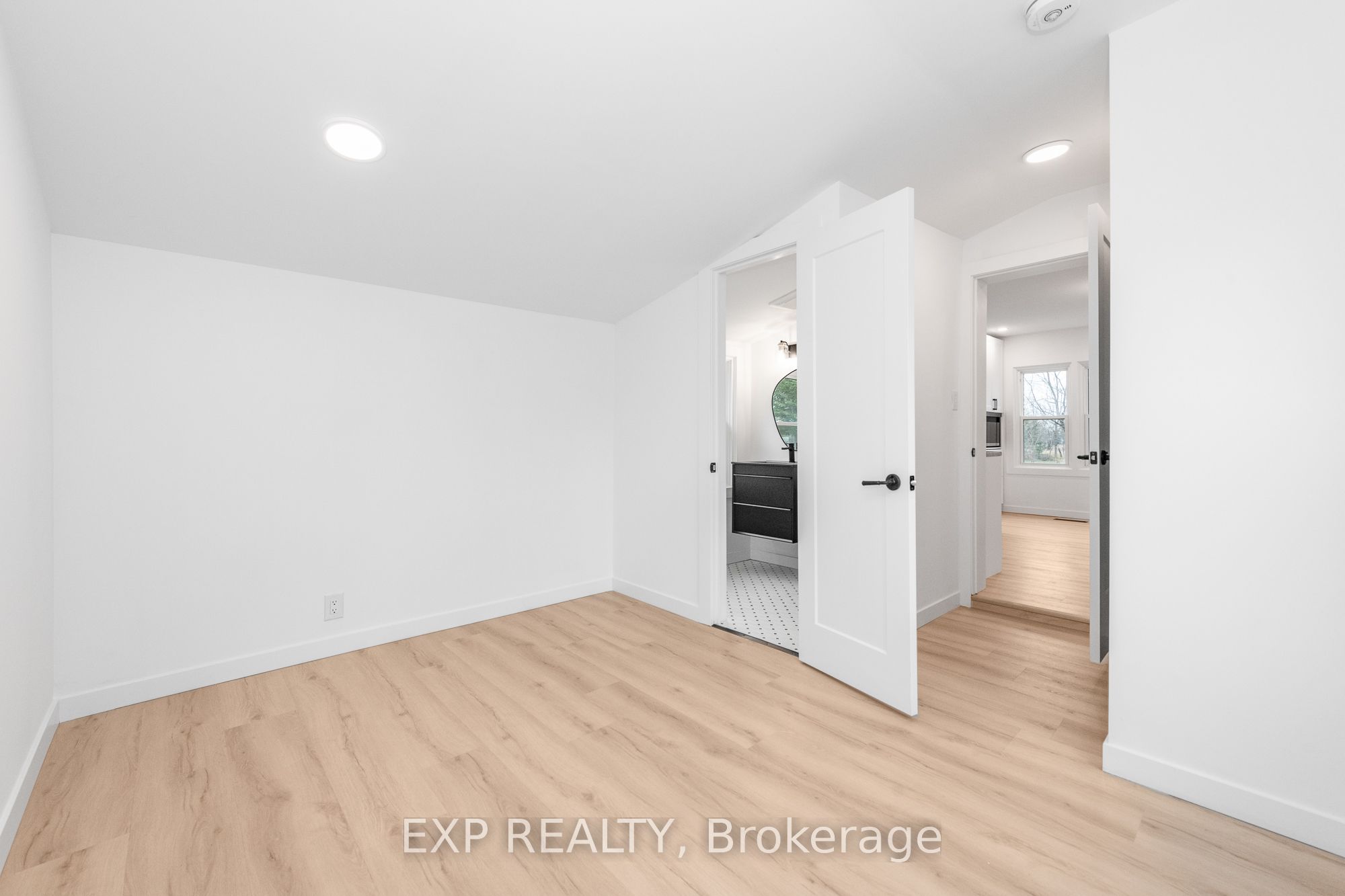 17 Victoria Street Property Photo 17