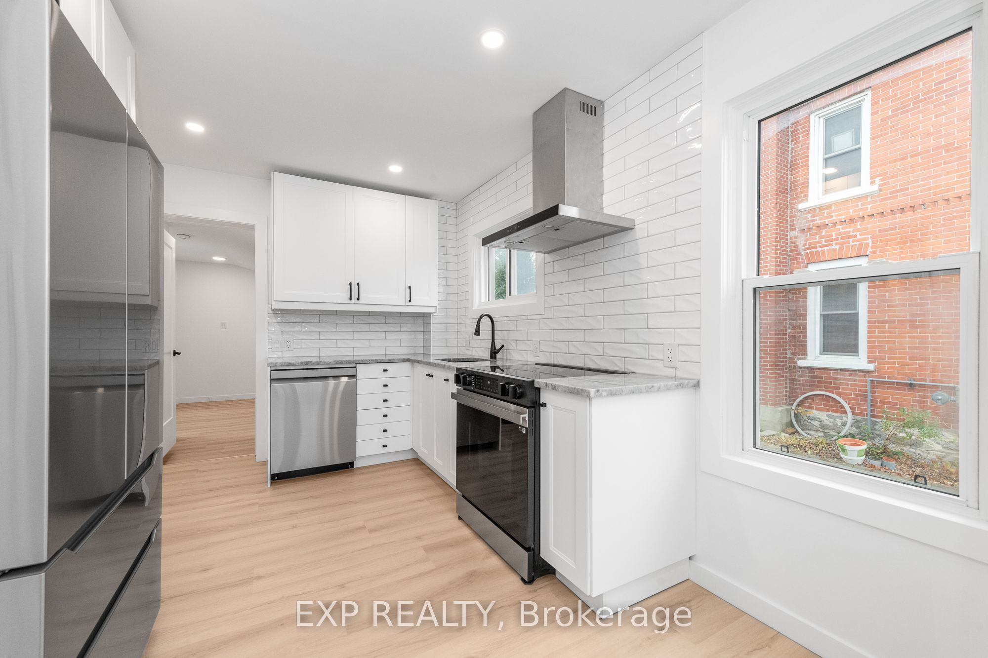 17 Victoria Street Property Photo 21