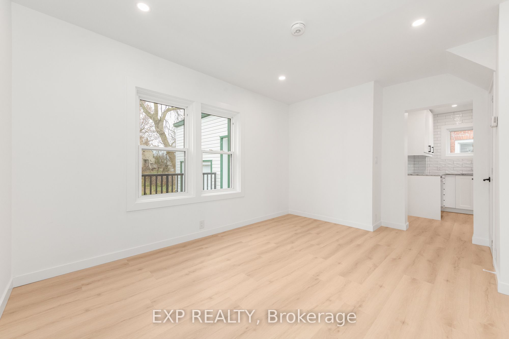 17 Victoria Street Property Photo 23