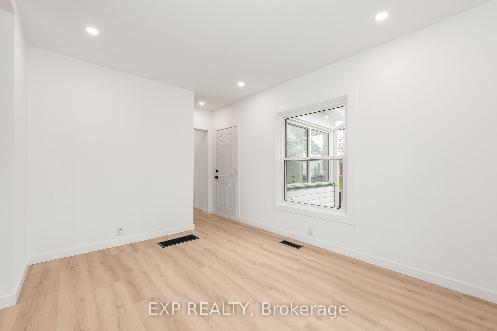 17 Victoria Street Property Photo 25