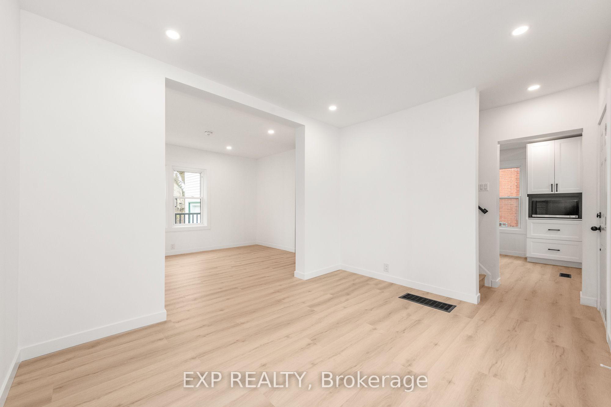 17 Victoria Street Property Photo 26